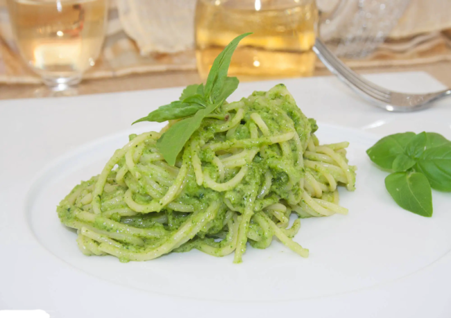 spaghete-cu-pesto-verde