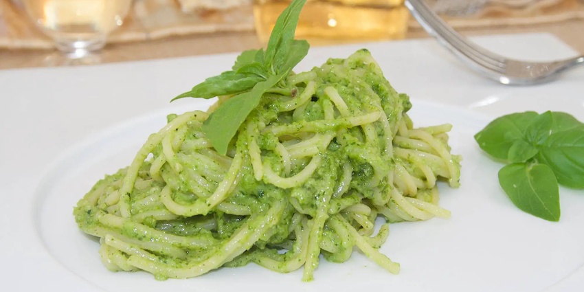 spaghete-cu-pesto-verde