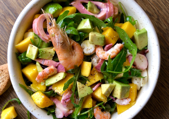 salata-cu-mango-creveti